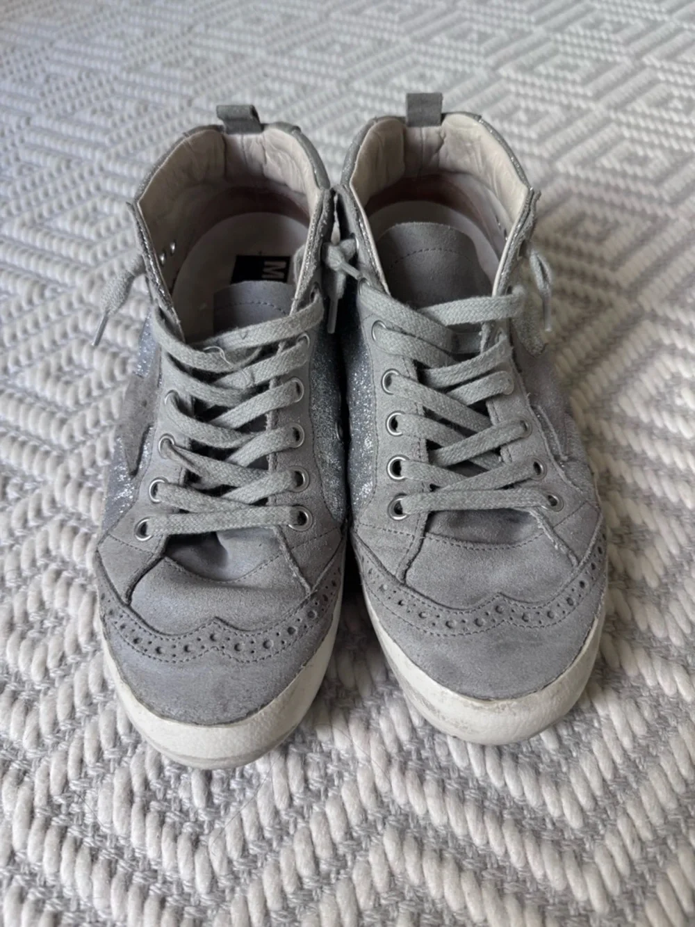 Golden Goose Mid/Star Metallic Silver Low-Top Sneakers - Picture 3 of 6